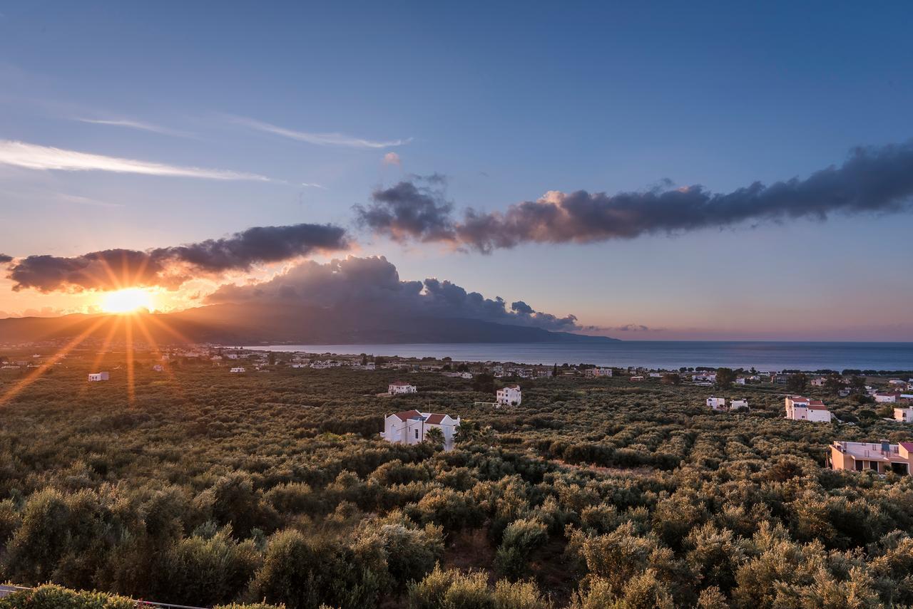 Villa Caneva Luxury Tavronitis