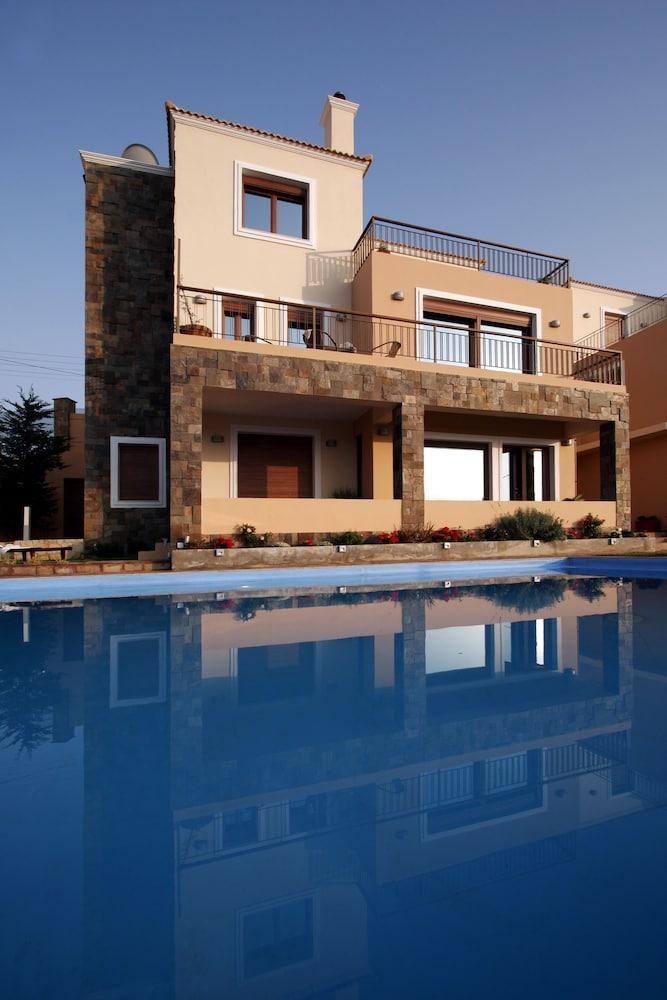 וילה Caneva Luxury *