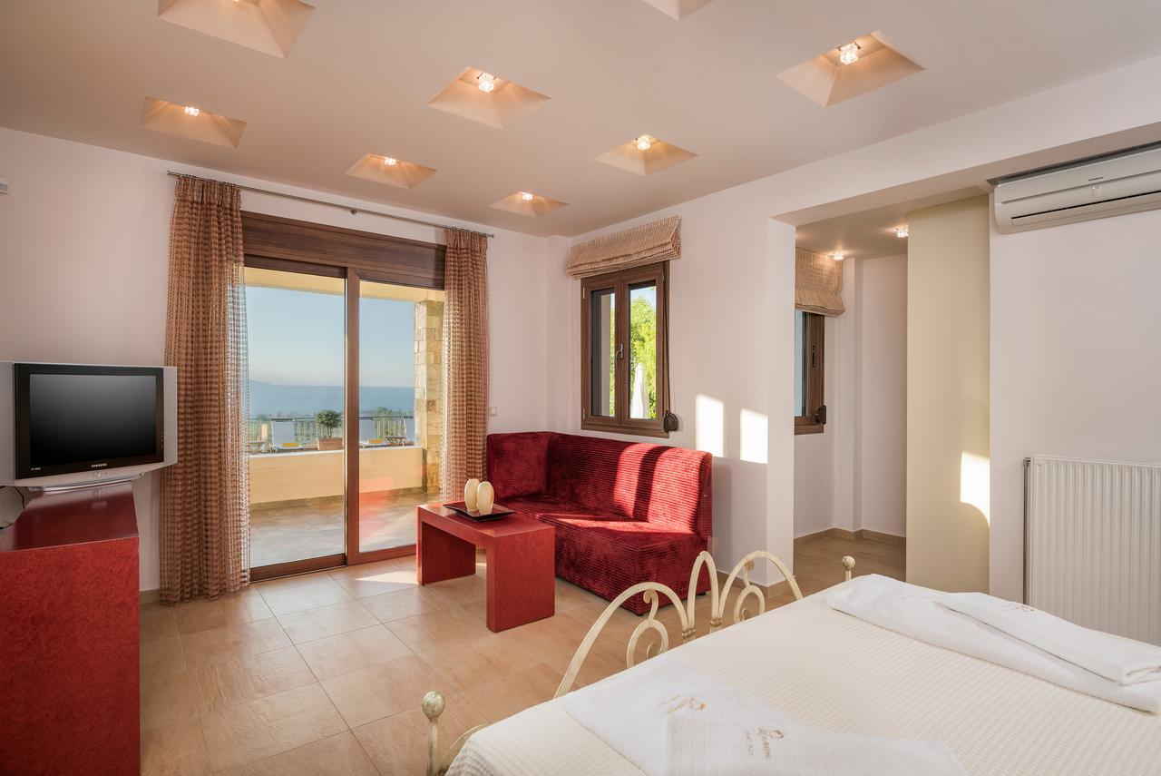 Caneva Luxury Tavronitis